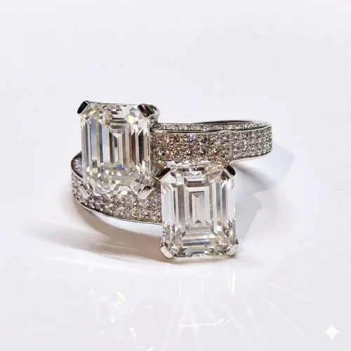 Two-Stones Ring mit Zirkonia im Oktagon-Schliff